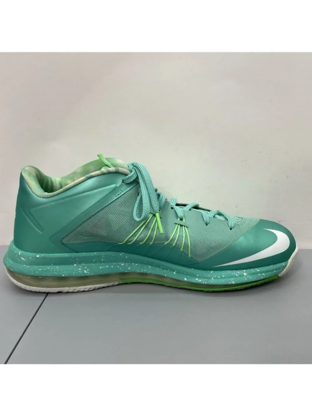Nike Air Max LeBron 10 Low‎ Easter Sneakers Shoes Basketball Green Mens 11.5